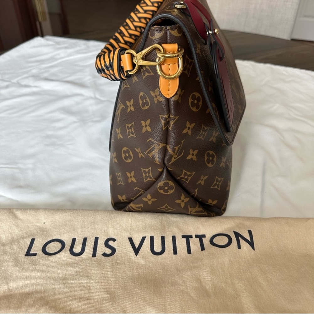 Louis Vuitton Brown Monogram Crossbody Bag - Picture 5 of 14